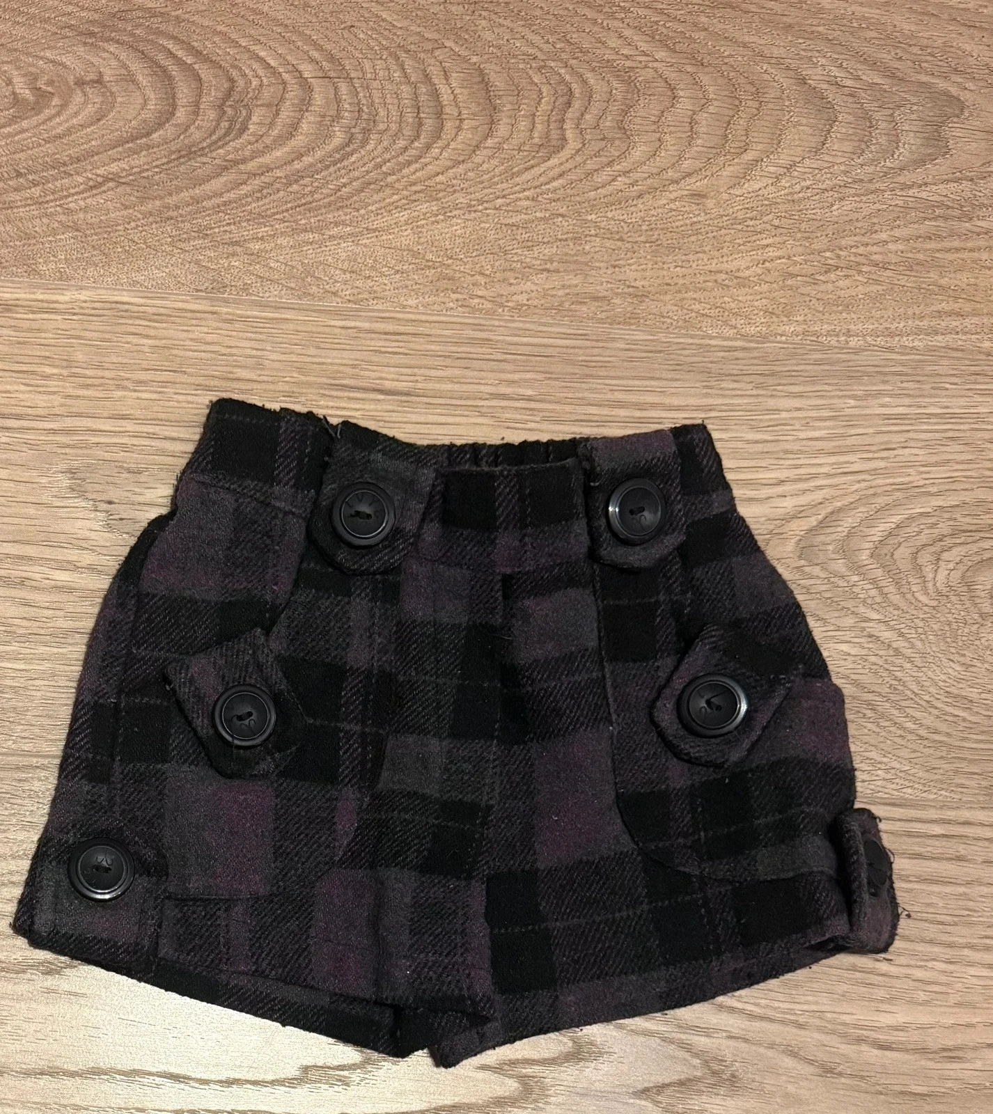 Short fille